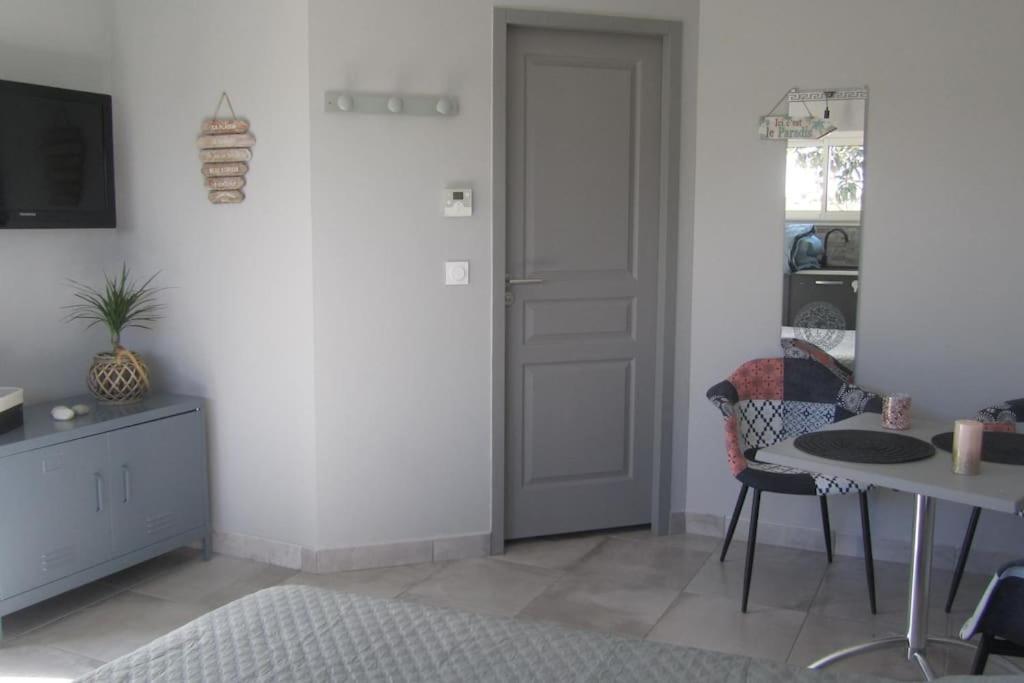 Portets Studio Tout Confort Au Coeur Des Graves מראה חיצוני תמונה